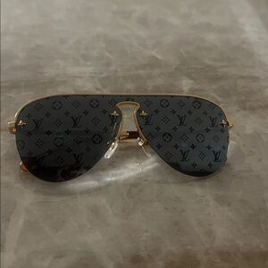 Louis Vuitton Aviator Monogrammed Gold Framed Sunglasses. Authentic. New.